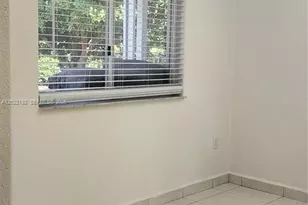 16441 NW 89th Ct, Miami Lakes, FL 33018 - Photo 17