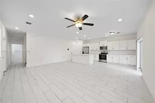 763 SE 17th St, Homestead, FL 33034 - Photo 9