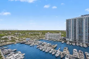 17111 Biscayne Blvd, North Miami Beach, FL 33160 - Photo 17