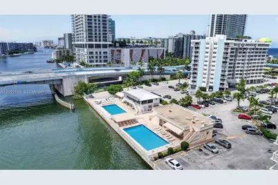 1817 S Ocean Dr #PH-19, Hallandale Beach, FL 33009 - Photo 37