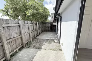 1309 NW 8th Ave, Fort Lauderdale, FL 33311 - Photo 17