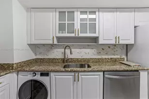 9195 NE Collins Ave, Surfside, FL 33154 - Photo 25