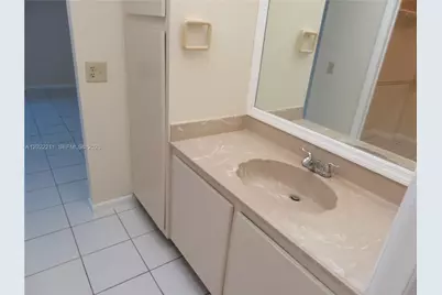 8005 SW 107th Ave #309, Miami, FL 33173 - Photo 7