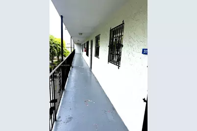 1635 W 44th Pl #311, Hialeah, FL 33012 - Photo 23