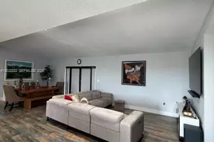 20465 SW 200th St, Miami, FL 33187 - Photo 19