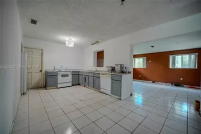 9921 SW 165th Ter, Miami, FL 33157 - Photo 11