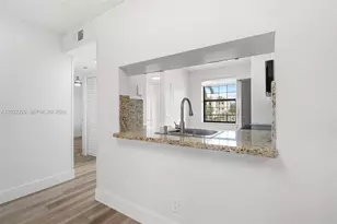 10130 Sunrise Lakes Blvd, Sunrise, FL 33322 - Photo 13