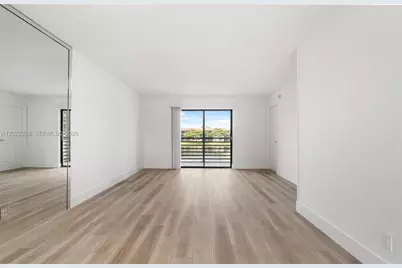 10130 Sunrise Lakes Blvd #210, Sunrise, FL 33322 - Photo 9