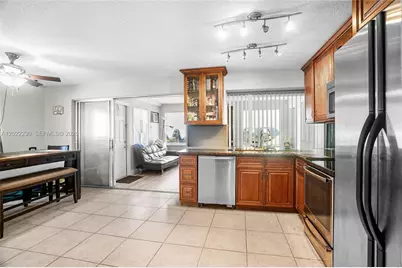 6667 NW 1st St, Margate, FL 33063 - Photo 15