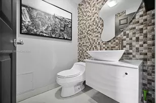 6001 N Ocean Dr, Hollywood, FL 33019 - Photo 5
