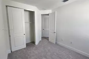 8119 NW 42nd St, Doral, FL 33166 - Photo 19