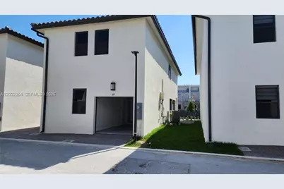 8119 NW 42nd St #8119, Doral, FL 33166 - Photo 3