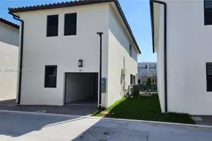 8119 NW 42nd St, Doral, FL 33166 - Photo 3