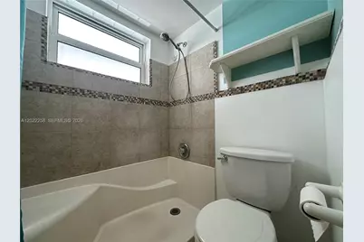 3700 Harrison St #15A, Hollywood, FL 33021 - Photo 9