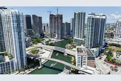 31 SE 5th St #203, Miami, FL 33131 - Photo 75