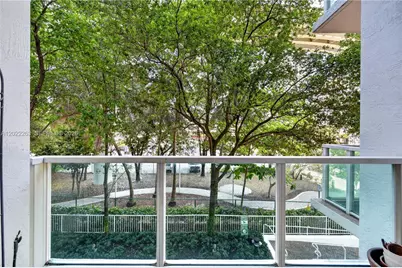 31 SE 5th St #203, Miami, FL 33131 - Photo 27