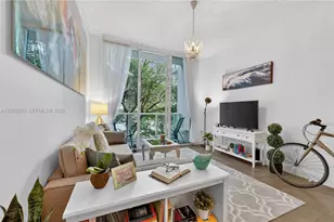 31 SE 5th St, Miami, FL 33131 - Photo 13