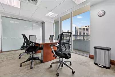 31 SE 5th St #203, Miami, FL 33131 - Photo 65