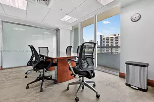 31 SE 5th St, Miami, FL 33131 - Photo 65