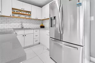 5630 SW 37 Ct, Davie, FL 33314 - Photo 7