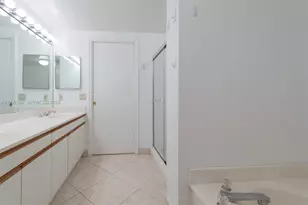 [Address not provided], Aventura, FL 33180 - Photo 25