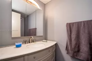 2500 Parkview Dr, Hallandale Beach, FL 33009 - Photo 7