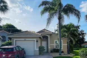 4101 Sapphire Terrace, Weston, FL 33331 - Photo 3
