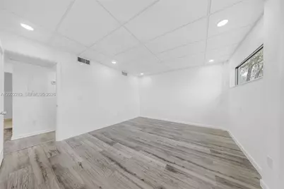 7550 W 2nd Ct, Hialeah, FL 33014 - Photo 19