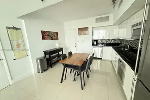 92 SW 3rd St, Miami, FL 33130 - Photo 9