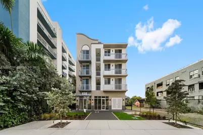 650 SW 1st St #304, Miami, FL 33130 - Photo 13