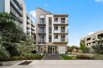 650 SW 1st St #403, Miami, FL 33130 - Photo 17
