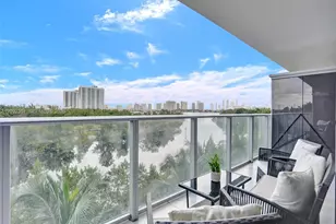 16385 N Biscayne Blvd, North Miami Beach, FL 33160 - Photo 1