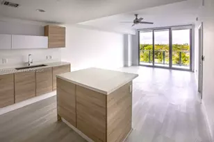 16385 N Biscayne Blvd, North Miami Beach, FL 33160 - Photo 5