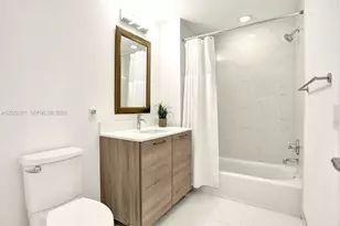 16385 N Biscayne Blvd, North Miami Beach, FL 33160 - Photo 13