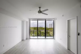16385 N Biscayne Blvd, North Miami Beach, FL 33160 - Photo 3