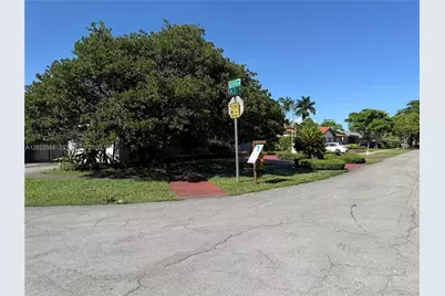 9999 SW 21st St, Miami, FL 33165 - Photo 5