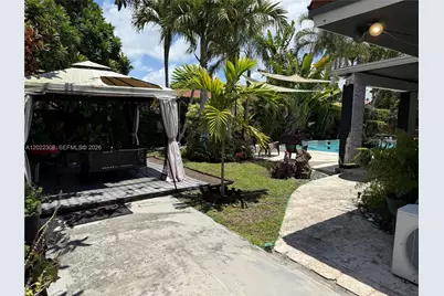 9999 SW 21st St, Miami, FL 33165 - Photo 17