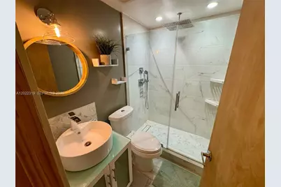 1121 SW 7th St #1, Miami, FL 33130 - Photo 11