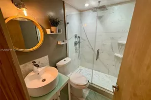 1121 SW 7th St, Miami, FL 33130 - Photo 11