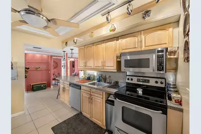 6400 NW 2nd Ave #117, Boca Raton, FL 33487 - Photo 7