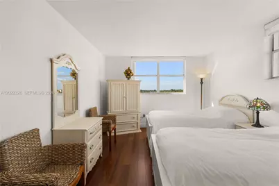 210 Sea View Dr #611, Key Biscayne, FL 33149 - Photo 13