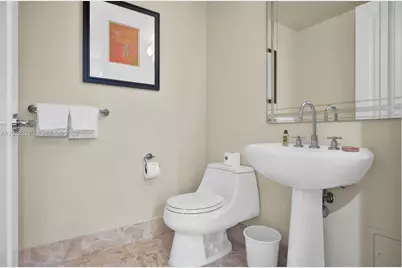 1435 Brickell Ave #3210, Miami, FL 33131 - Photo 21