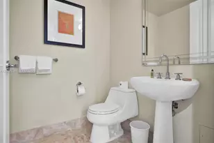 1435 Brickell Ave, Miami, FL 33131 - Photo 21