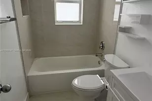 1725 W 60th St, Hialeah, FL 33012 - Photo 11