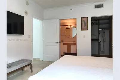 110 Washington Ave #1614, Miami Beach, FL 33139 - Photo 17