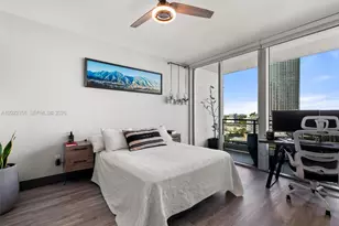 92 SW 3rd St, Miami, FL 33130 - Photo 9