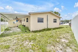 1021 NW 23rd Rd, Fort Lauderdale, FL 33311 - Photo 17