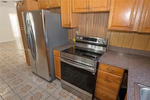 1075 NW 127th St, North Miami, FL 33168 - Photo 7