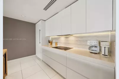 102 24th St #PH-1718, Miami Beach, FL 33139 - Photo 27