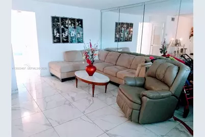 581 Blue Heron Dr #315-B, Hallandale Beach, FL 33009 - Photo 5